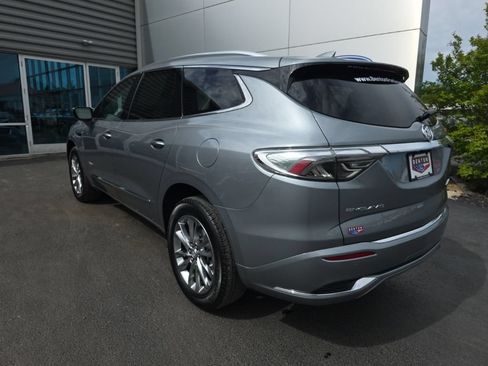 Used 2023 Buick Enclave Avenir FWD image 4