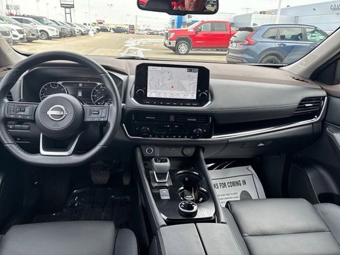 Used 2023 Nissan Rogue SL w/ SL Premium Package image 14