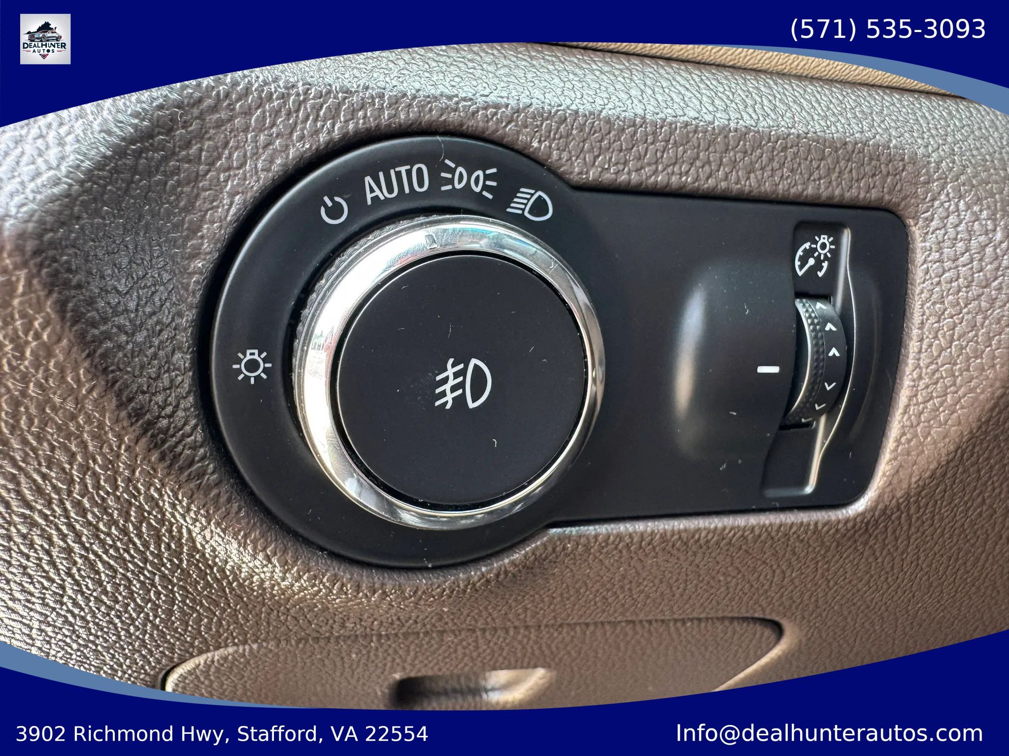 Used 2015 Chevrolet Cruze LTZ w/ Sun, Sound and Sport Package FWD image 20
