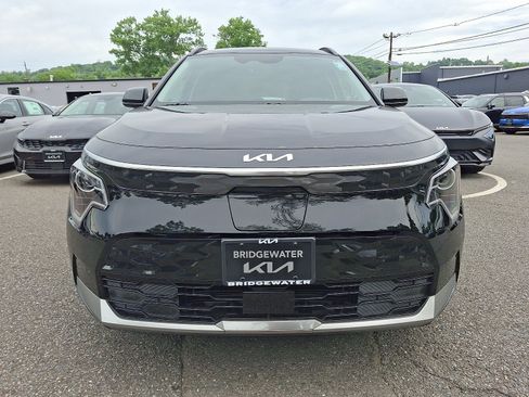 New 2026 Kia Niro Wind FWD image 2