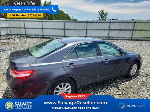 Used 2011 Toyota Camry XLE w/ XLE Extra-Value Pkg #2 FWD image 3
