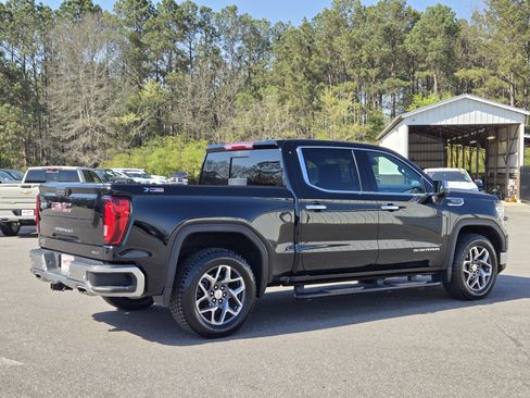 Used 2024 GMC Sierra 1500 SLT image 6