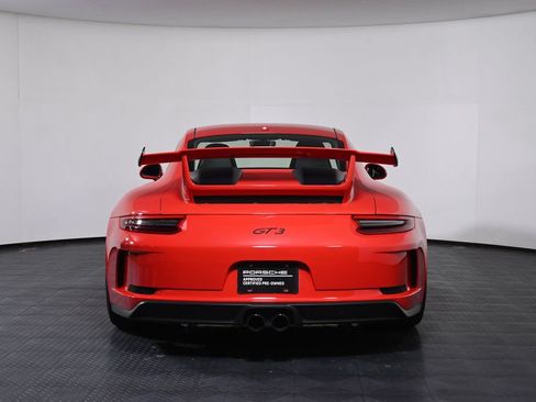 Certified 2018 Porsche 911 GT3 RWD image 6