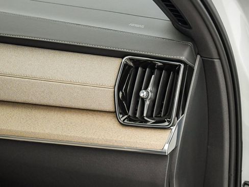 Certified 2025 Volvo XC90 B6 Ultra w/ Protection Package Premier image 13