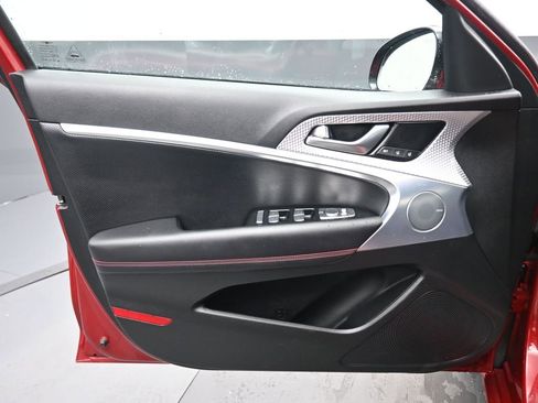 Used 2023 Genesis G70 2.0T w/ Sport Prestige Package image 9