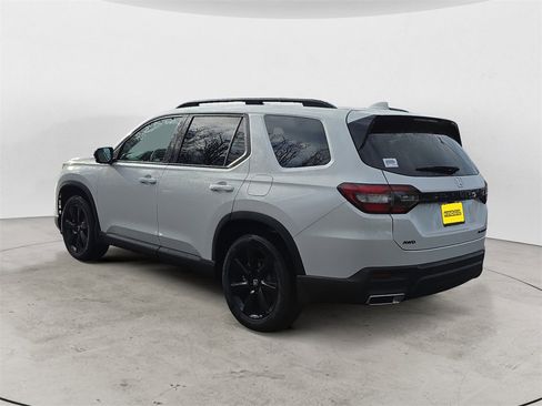 New 2025 Honda Pilot Black Edition image 3