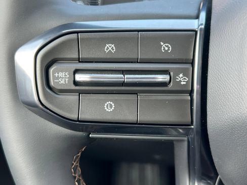 New 2027 GMC Acadia AT4 w/ Luxury Package AWD/4WD image 22