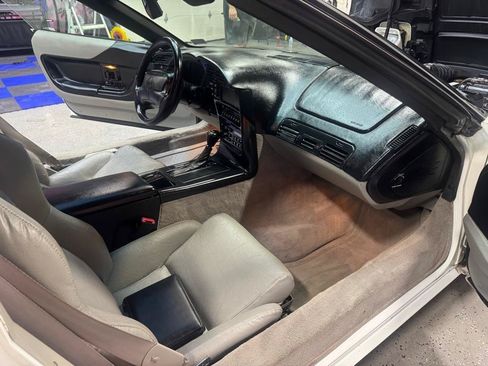 Used 1996 Chevrolet Corvette Coupe RWD image 13