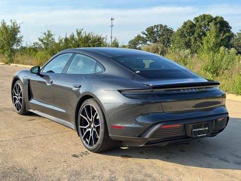 Used 2025 Porsche Taycan RWD image 3