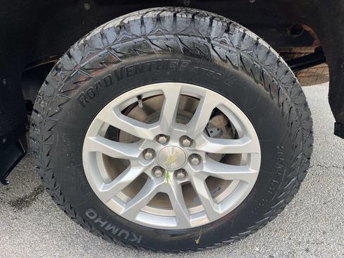 Used 2020 Chevrolet Silverado 1500 LT w/ All-Star Edition image 23