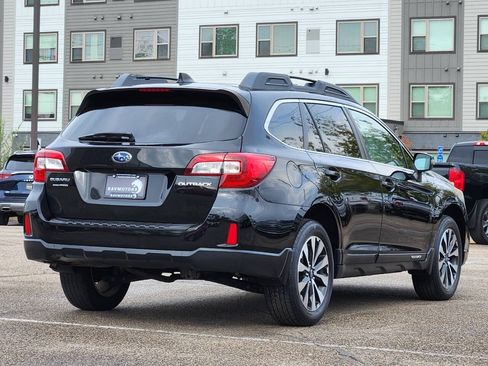 Used 2016 Subaru Outback 2.5i Limited AWD/4WD image 9
