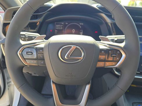 Used 2026 Lexus RZ 350e 2WD w/ Accessory Package (Z2) image 22