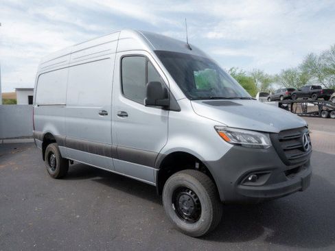 New 2025 Mercedes-Benz Sprinter 2500 image 3