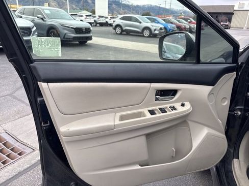 Used 2014 Subaru Crosstrek 2.0i Limited w/ Popular Package #2 image 12