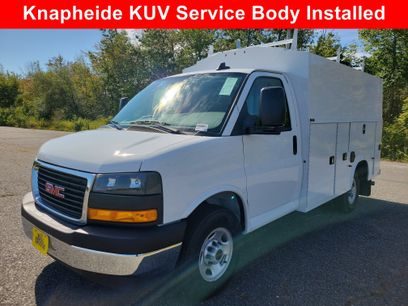 New 2025 GMC Savana 3500 w/ Power Convenience Package