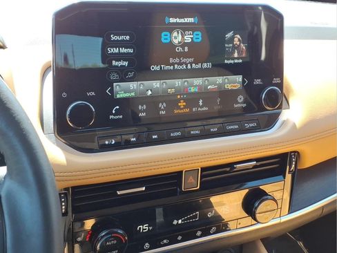 Used 2023 Nissan Rogue Platinum AWD/4WD image 20