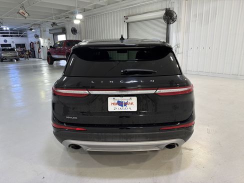 Used 2021 Lincoln Corsair FWD w/ Equipment Group 101A image 4