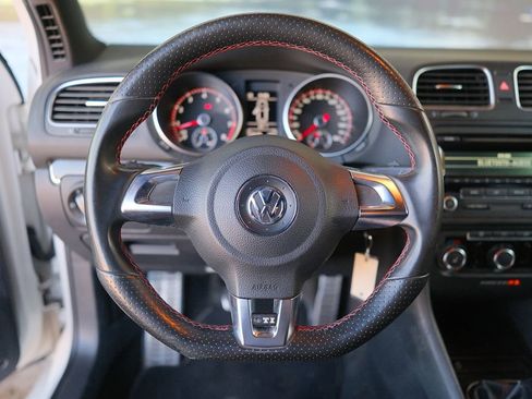 Used 2013 Volkswagen GTI 4-Door FWD image 15