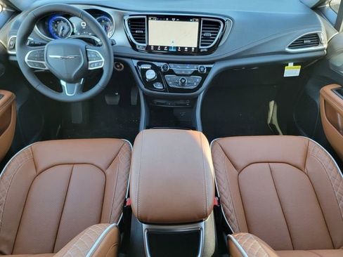 New 2026 Chrysler Pacifica Pinnacle AWD/4WD image 26