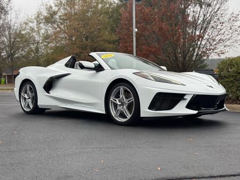 Used 2023 Chevrolet Corvette Stingray w/ Z51 Performance Package image 19