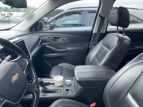 Used 2020 Chevrolet Traverse Premier w/ Redline Edition AWD/4WD image 4