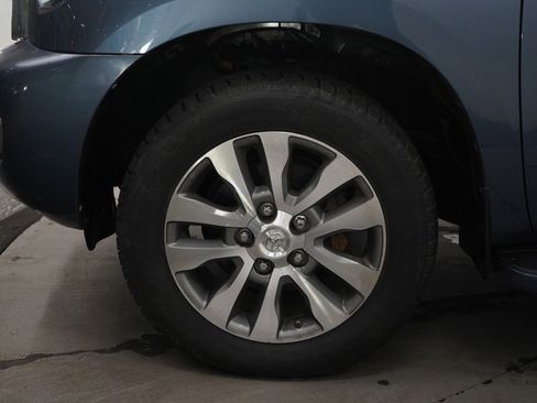Used 2018 Toyota Sequoia Limited AWD/4WD image 31
