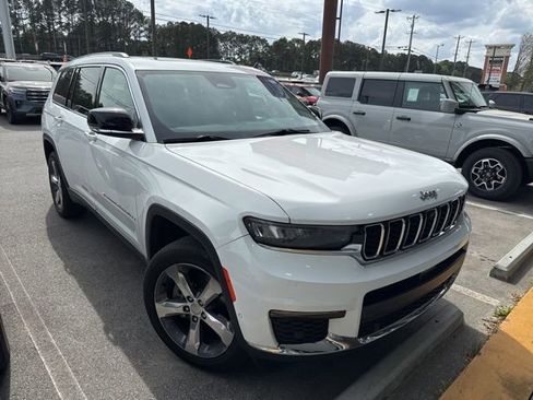 Used 2021 Jeep Grand Cherokee L Limited w/ Luxury Tech Group II image 1