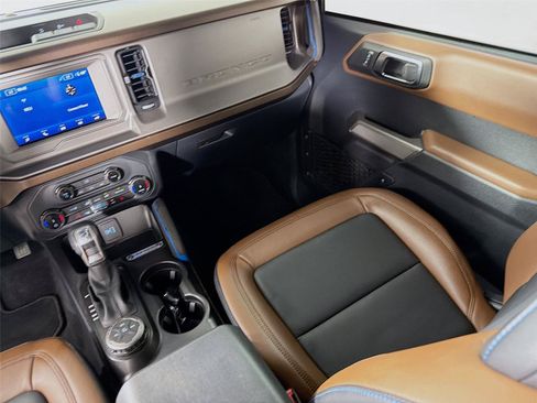 Used 2022 Ford Bronco Outer Banks AWD/4WD image 28