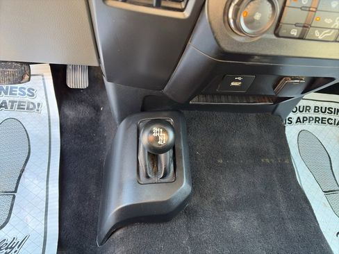 Used 2019 Ford F550 4x4 Regular Cab Super Duty image 17