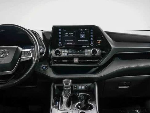 Certified 2022 Toyota Highlander XSE image 14