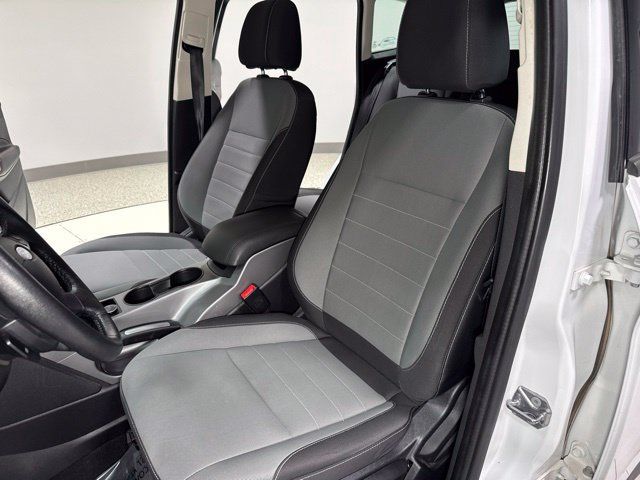 Used 2016 Ford C-MAX SE FWD image 10