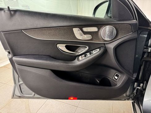 Used 2019 Mercedes-Benz C 300 4MATIC Sedan image 15