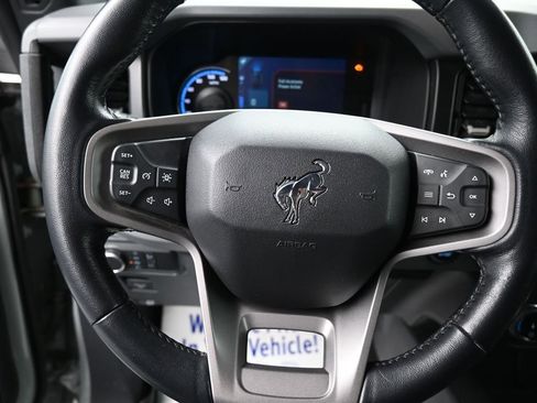 Used 2022 Ford Bronco Big Bend image 9