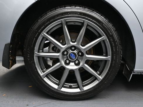 Used 2017 Subaru Impreza 2.0i Premium image 12