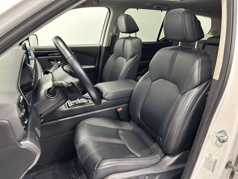 Certified 2024 Honda Pilot Touring image 15