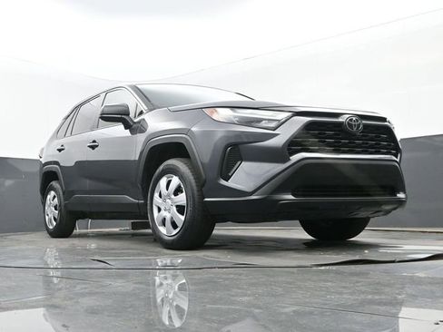 Used 2024 Toyota RAV4 LE FWD image 22