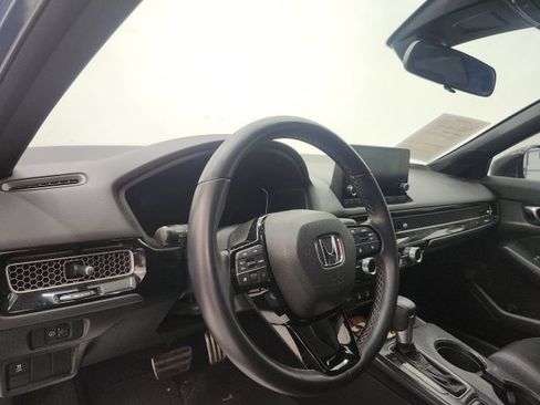 Used 2025 Honda Civic Sport image 12