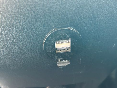 Used 2018 Toyota RAV4 XLE w/ Plus Extra Value Package image 22