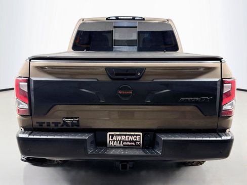 Used 2021 Nissan Titan PRO-4X w/ Pro-4x Convenience Package AWD/4WD image 5