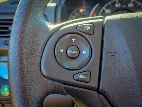 Used 2016 Honda CR-V SE image 18