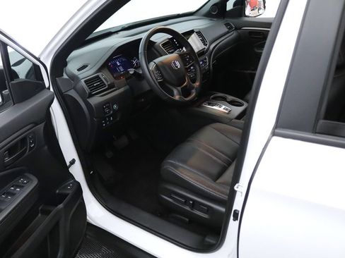 Used 2023 Honda Passport TrailSport image 15