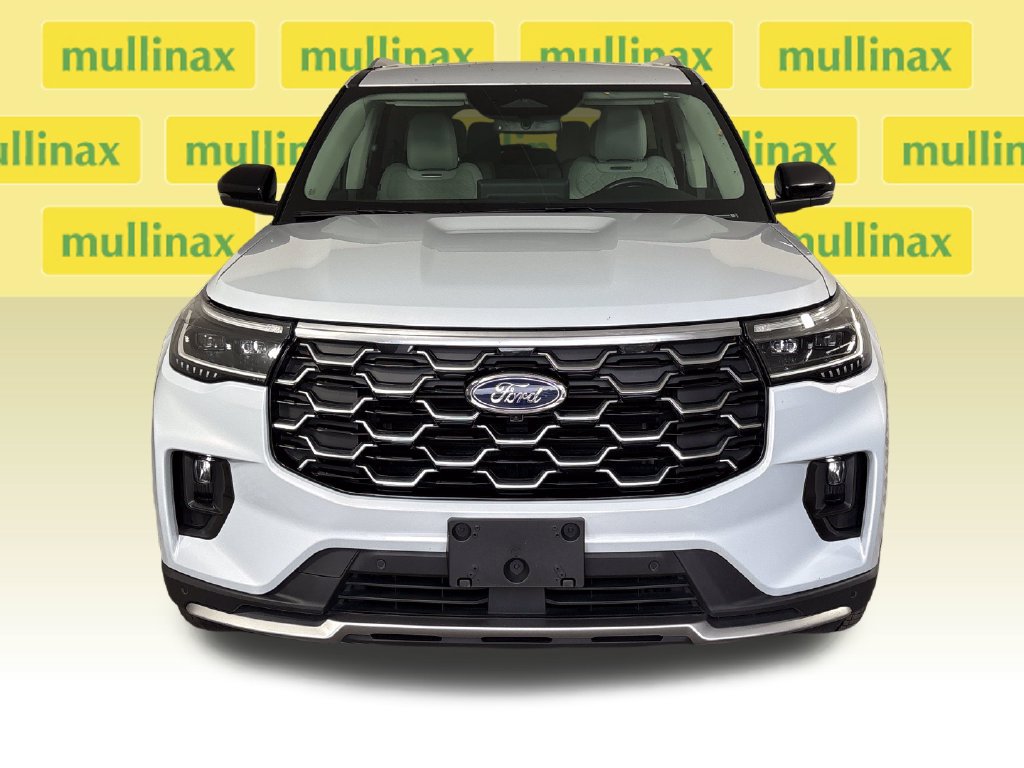 Used 2025 Ford Explorer Platinum w/ Ultimate Package AWD/4WD image 16