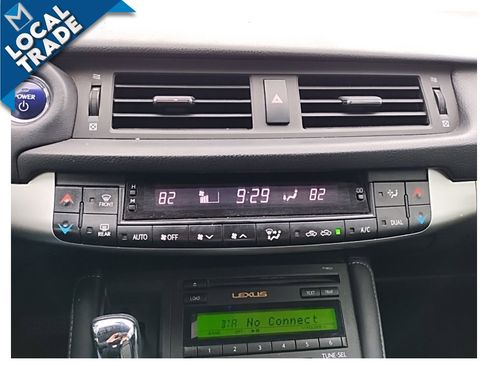 Used 2011 Lexus CT 200h image 22