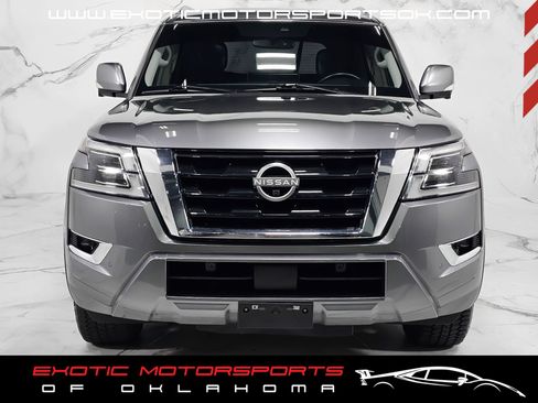 Used 2022 Nissan Armada SL w/ Captain's Chairs Package AWD/4WD image 4