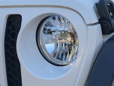 Used 2024 Jeep Wrangler Unlimited Sport AWD/4WD image 44