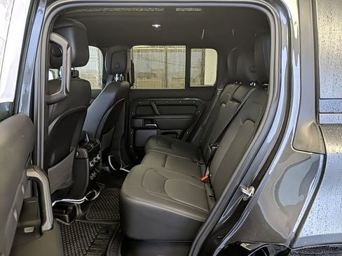 Used 2023 Land Rover Defender 110 Carpathian Edition image 13