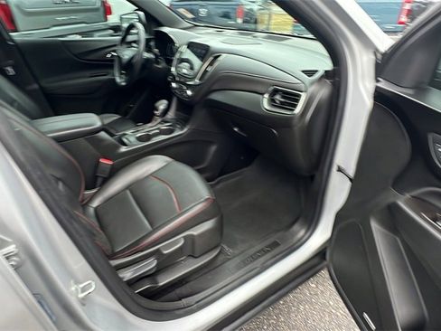 Used 2022 Chevrolet Equinox RS w/ RS Leather Package image 18