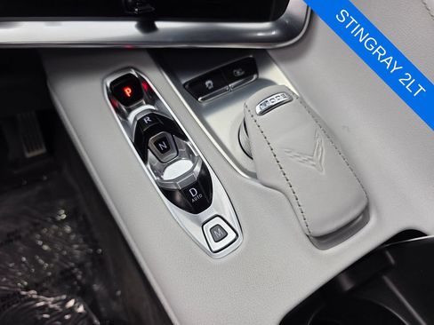 Used 2022 Chevrolet Corvette Stingray Preferred Cpe w/ Z51 Performance Package RWD image 20