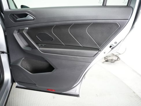 Used 2023 Volkswagen Tiguan SE R-Line FWD image 37
