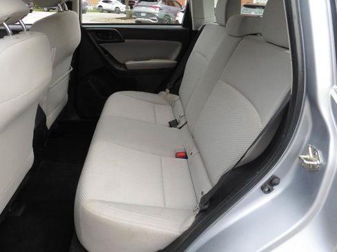 Used 2017 Subaru Forester 2.5i w/ Popular Package #2A AWD/4WD image 10